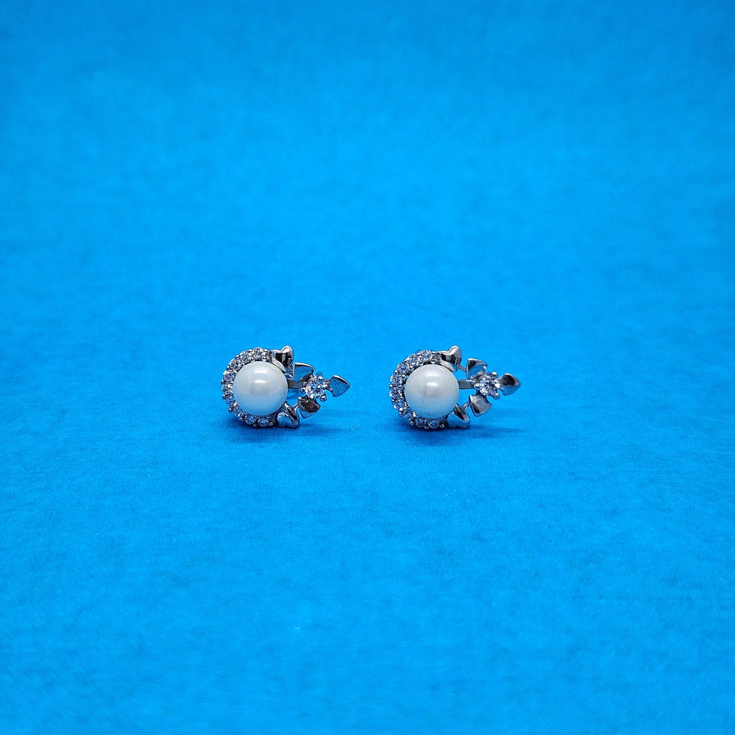 925 silver Moon Pearl Blossom Studs
